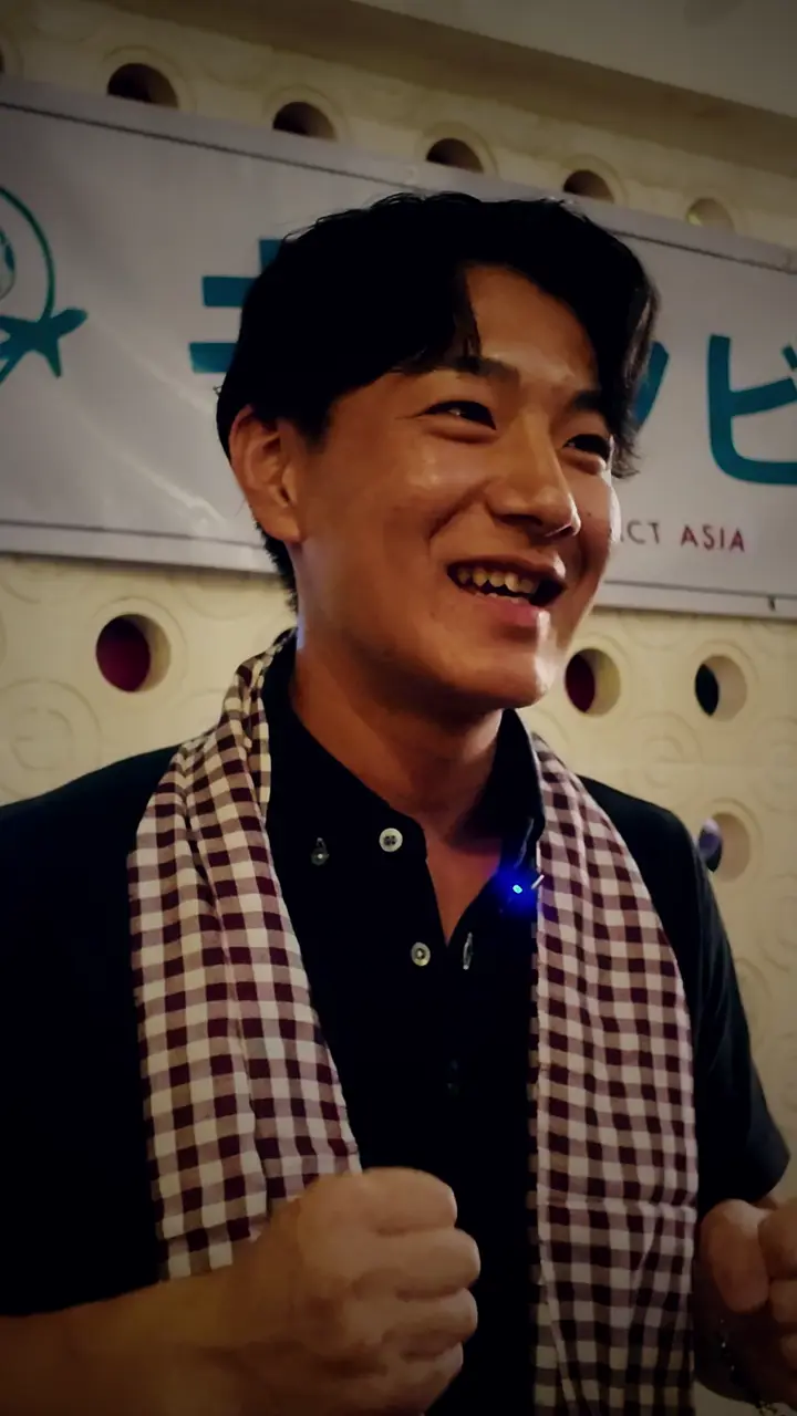 MVPに選ばれた夜に、笑って話すピーターさん